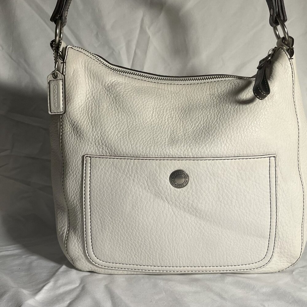 Coach Chelsea Matte White Pebbled Leather Hobo Shoulder Bag 8E98